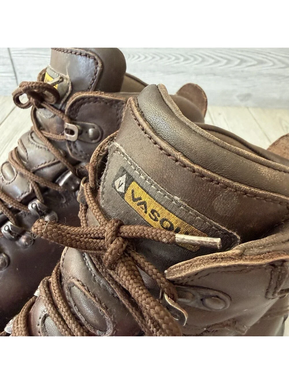 Vasque Mens Hiking Boots 12 Wide Gore-Tex Leather Vibram Waterproof Brown Trail